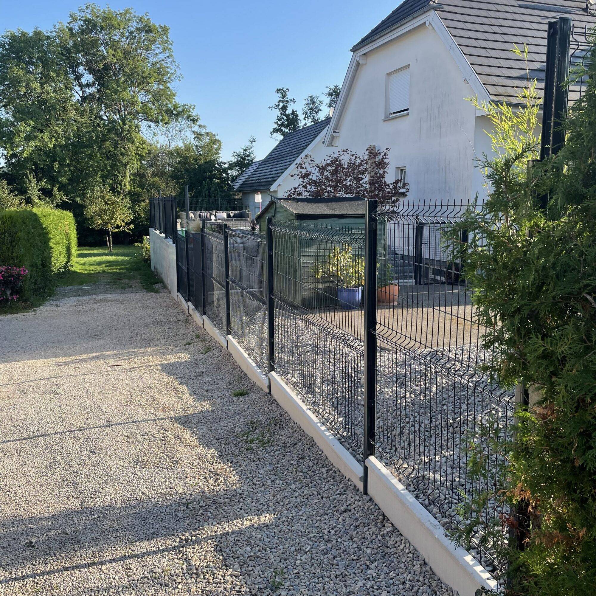 Quel matériau choisir pour sa clôture rigide ? Mulhouse